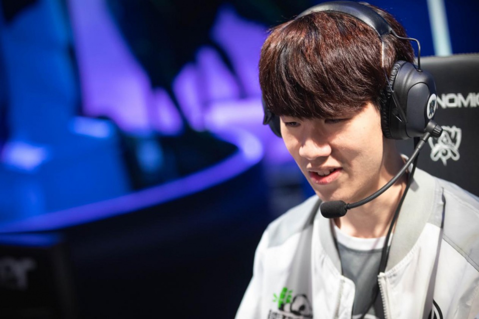 痛击老东家，iboy率VG挺进德杯八强